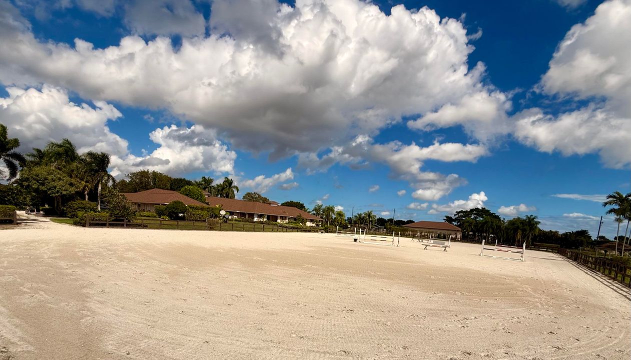 出租: $3,000 (1 贝兹, 1 浴室, 0 平方英尺)