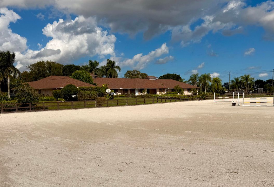 出租: $3,000 (1 贝兹, 1 浴室, 0 平方英尺)