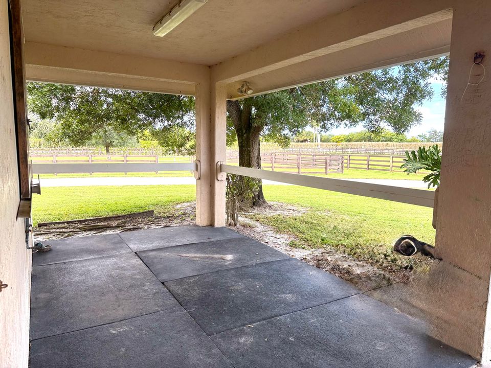 出租: $3,000 (1 贝兹, 1 浴室, 0 平方英尺)