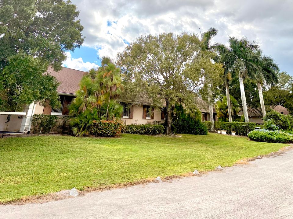 出租: $3,000 (1 贝兹, 1 浴室, 0 平方英尺)