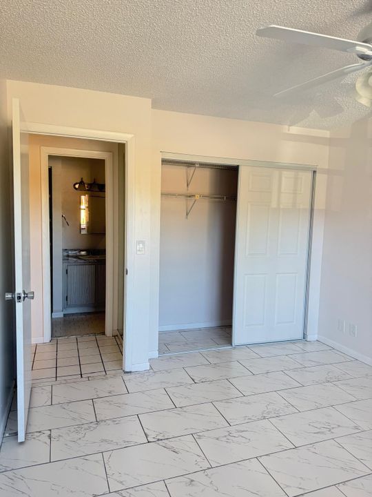 Active With Contract: $2,000 (2 beds, 2 baths, 1026 Square Feet)