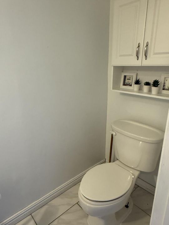 For Rent: $2,300 (2 beds, 1 baths, 1157 Square Feet)