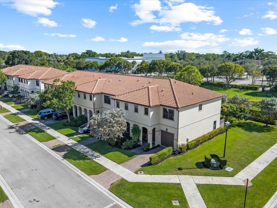 待售: $419,000 (3 贝兹, 2 浴室, 1718 平方英尺)