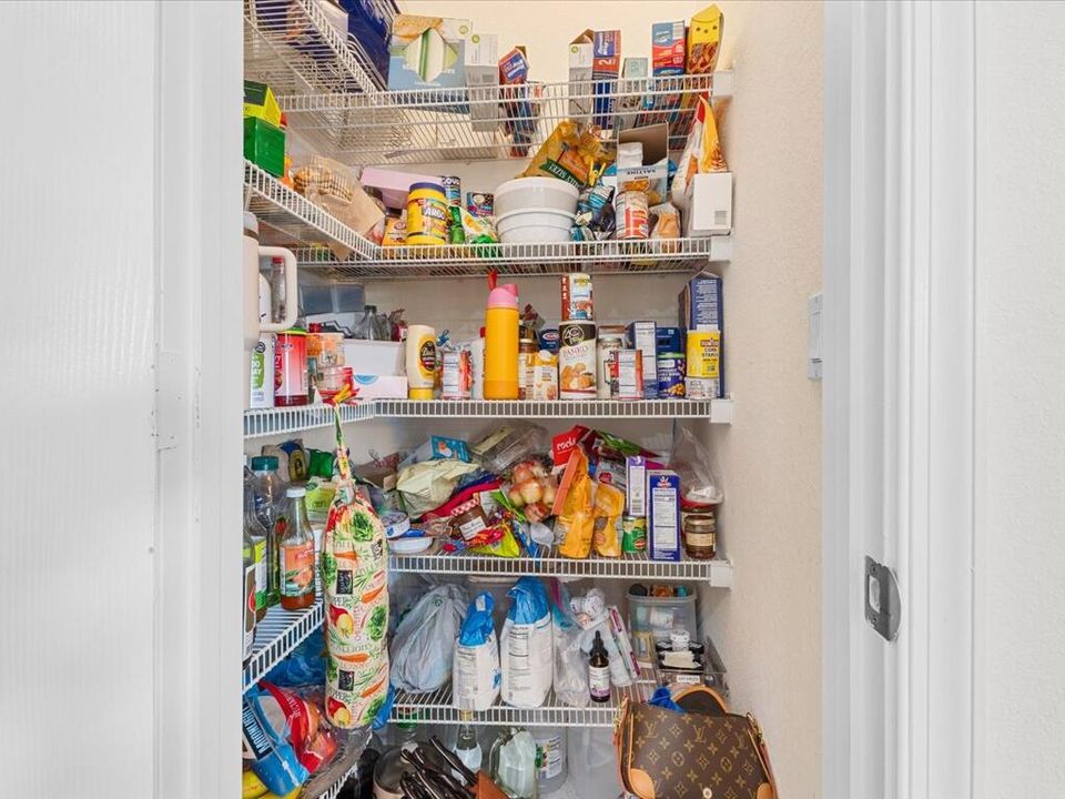 待售: $419,000 (3 贝兹, 2 浴室, 1718 平方英尺)