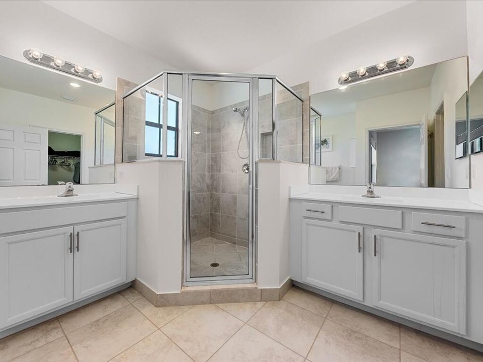 待售: $419,000 (3 贝兹, 2 浴室, 1718 平方英尺)