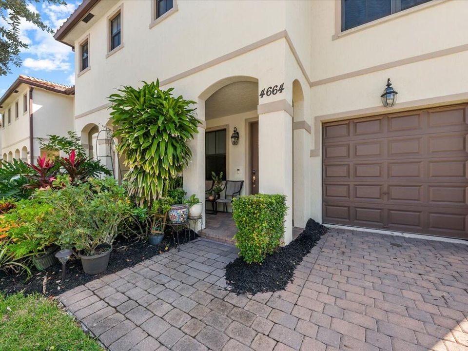 待售: $419,000 (3 贝兹, 2 浴室, 1718 平方英尺)