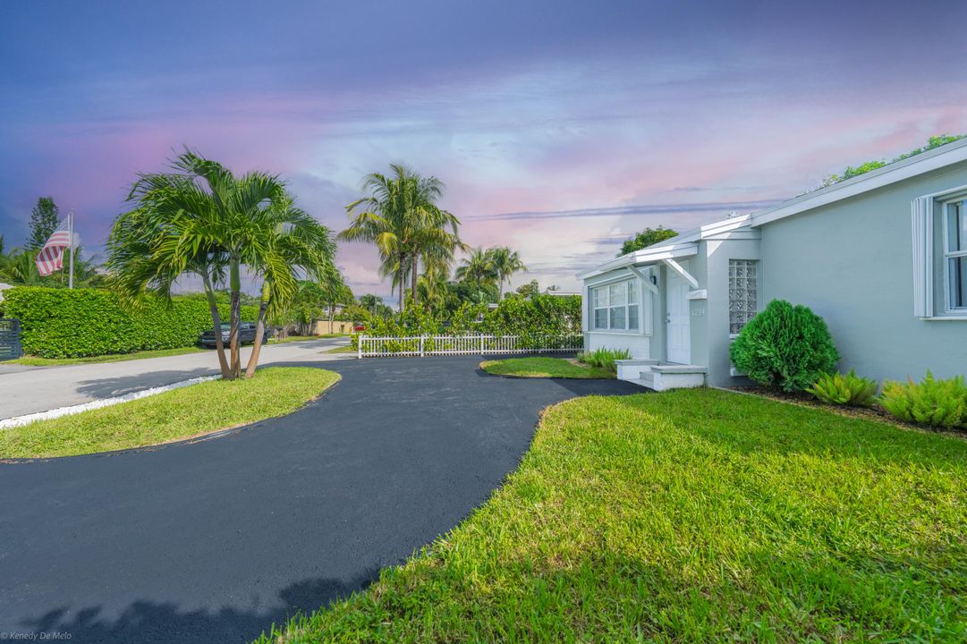 待售: $479,900 (3 贝兹, 2 浴室, 1377 平方英尺)