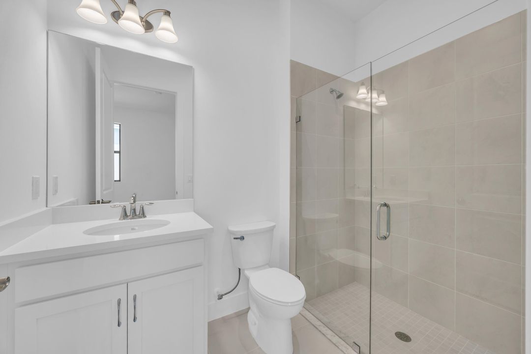 En Venta: $869,990 (3 camas, 3 baños, 2196 Pies cuadrados)