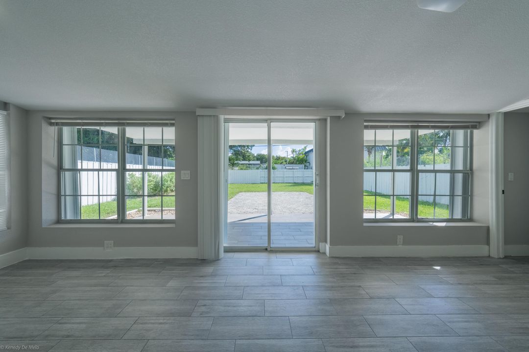 待售: $479,900 (3 贝兹, 2 浴室, 1377 平方英尺)