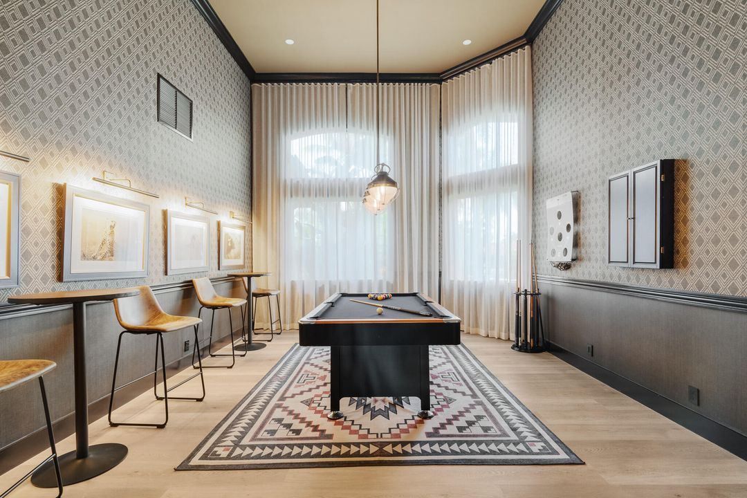 Active With Contract: $6,750 (5 beds, 3 baths, 2805 Square Feet)