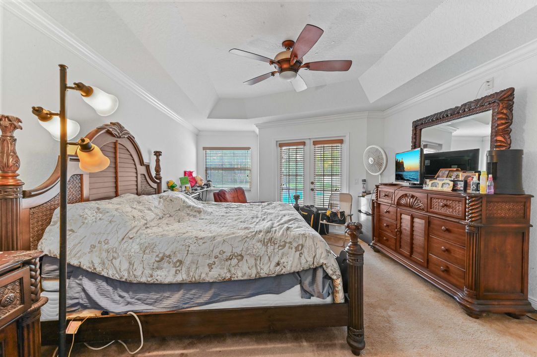 En Venta: $799,900 (5 camas, 3 baños, 2575 Pies cuadrados)