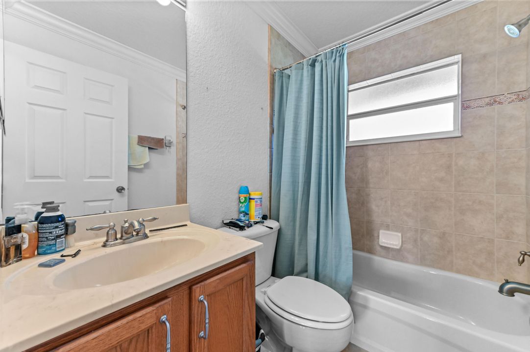 En Venta: $799,900 (5 camas, 3 baños, 2575 Pies cuadrados)