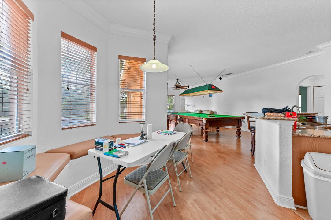 En Venta: $799,900 (5 camas, 3 baños, 2575 Pies cuadrados)