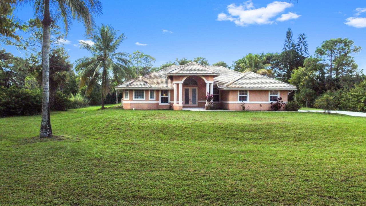 En Venta: $799,900 (5 camas, 3 baños, 2575 Pies cuadrados)