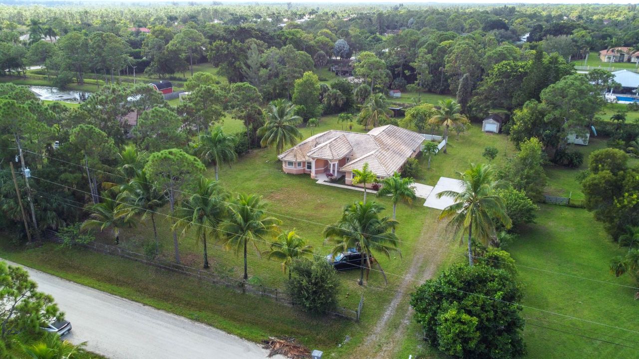 En Venta: $799,900 (5 camas, 3 baños, 2575 Pies cuadrados)