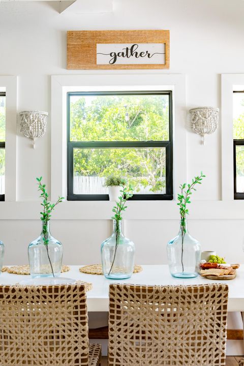 For Sale: $1,599,900 (3 beds, 3 baths, 1988 Square Feet)