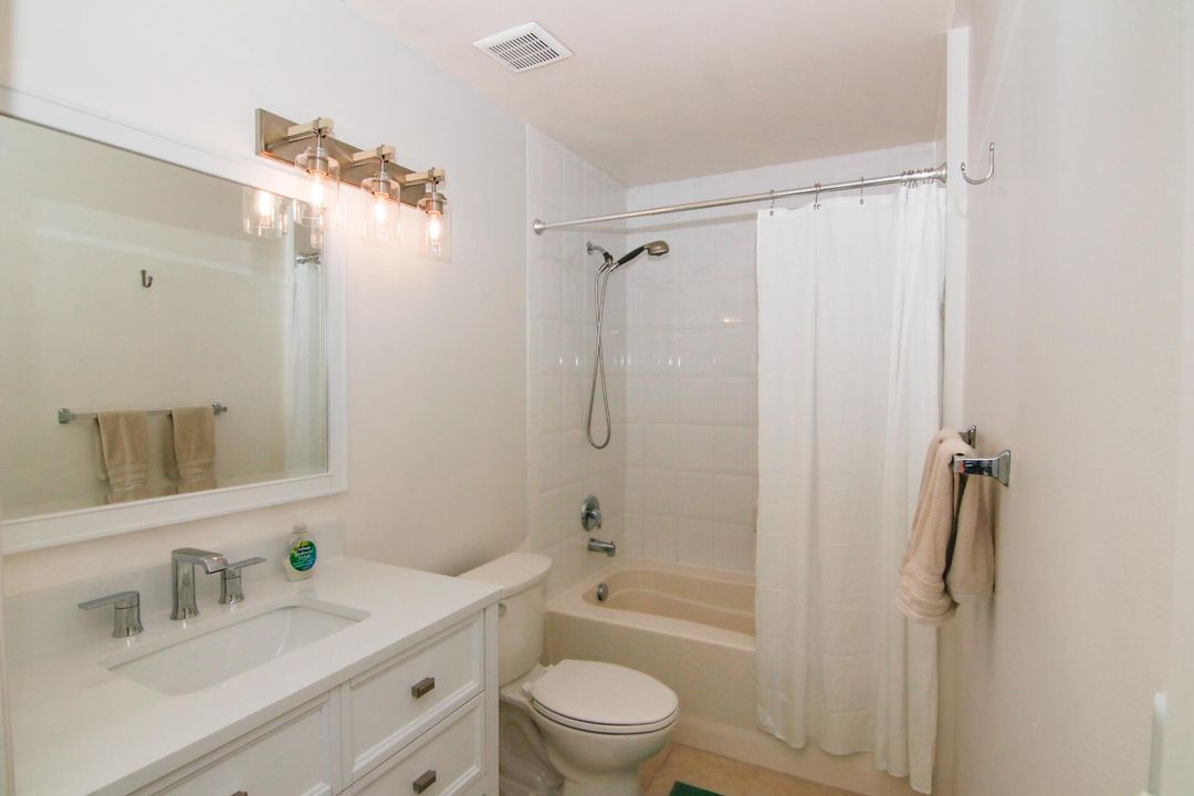 合同活跃: $1,995 (1 贝兹, 1 浴室, 696 平方英尺)