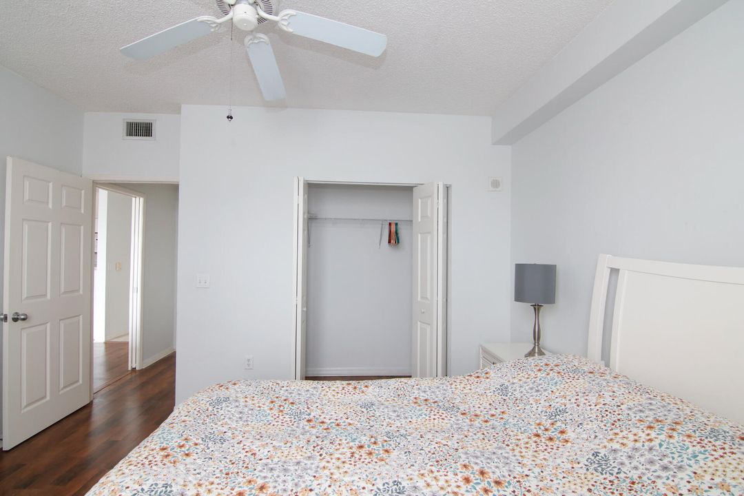 合同活跃: $1,995 (1 贝兹, 1 浴室, 696 平方英尺)