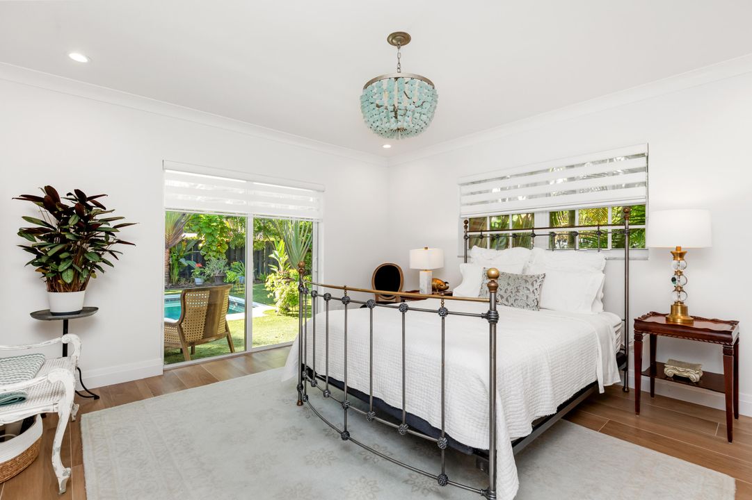 合同活跃: $1,385,000 (3 贝兹, 2 浴室, 1577 平方英尺)