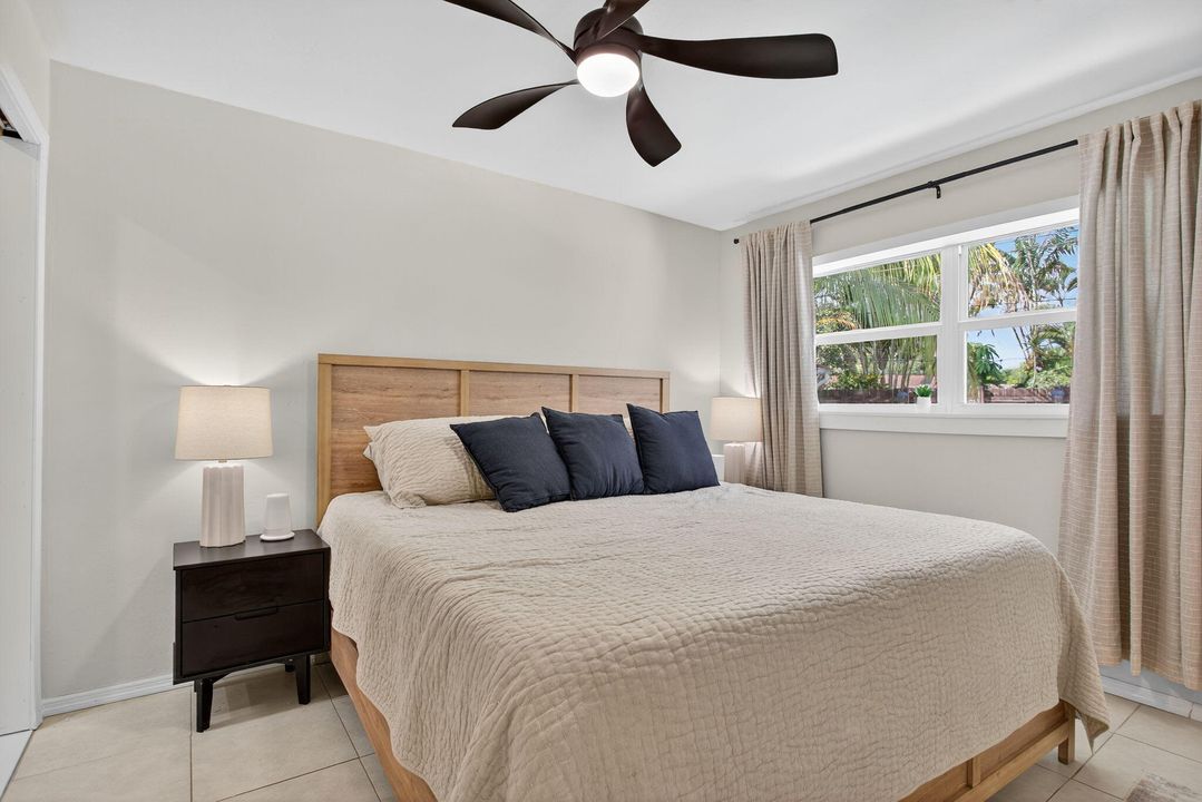 Под контрактом: $569,000 (3 спален, 2 ванн, 1364 Квадратных фут)