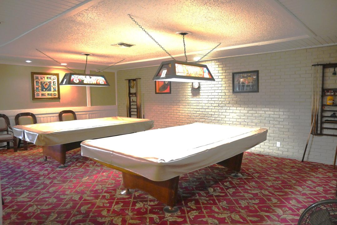 For Rent: $1,800 (2 beds, 2 baths, 888 Square Feet)