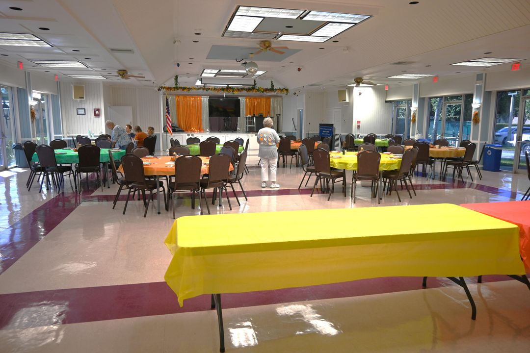 For Rent: $1,800 (2 beds, 2 baths, 888 Square Feet)