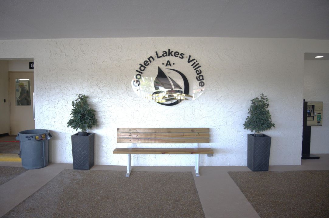 For Rent: $1,800 (2 beds, 2 baths, 888 Square Feet)