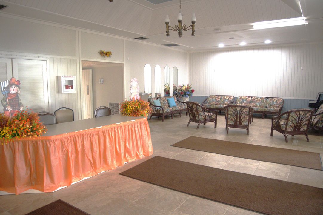 For Rent: $1,800 (2 beds, 2 baths, 888 Square Feet)