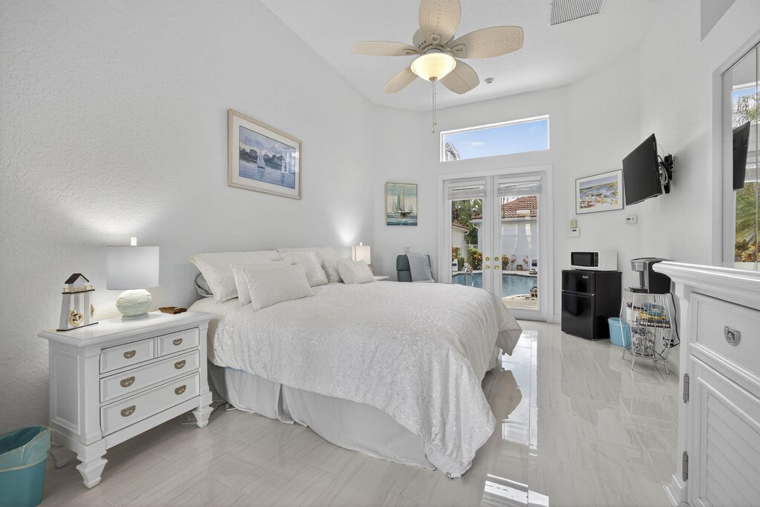 For Sale: $875,000 (4 beds, 4 baths, 3090 Square Feet)