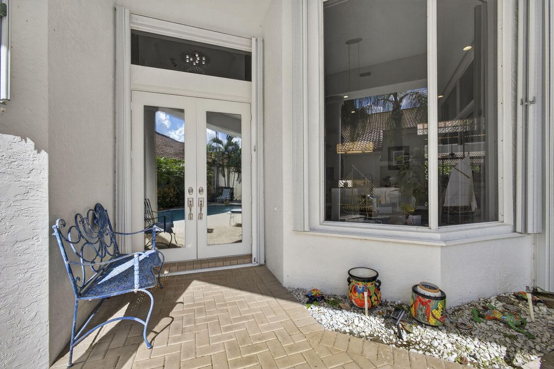 For Sale: $875,000 (4 beds, 4 baths, 3090 Square Feet)