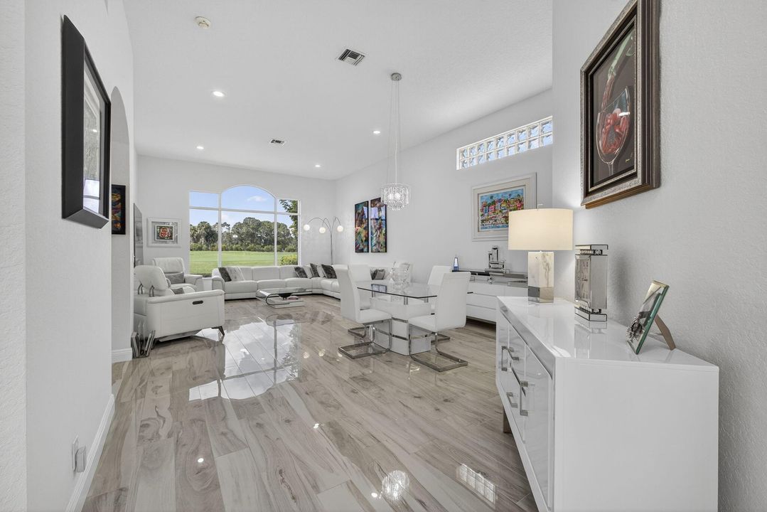 For Sale: $875,000 (4 beds, 4 baths, 3090 Square Feet)