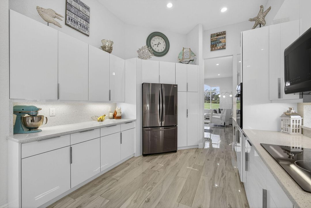 For Sale: $875,000 (4 beds, 4 baths, 3090 Square Feet)