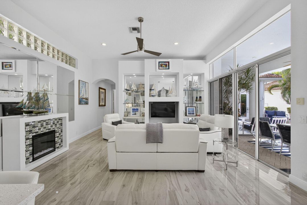 For Sale: $875,000 (4 beds, 4 baths, 3090 Square Feet)