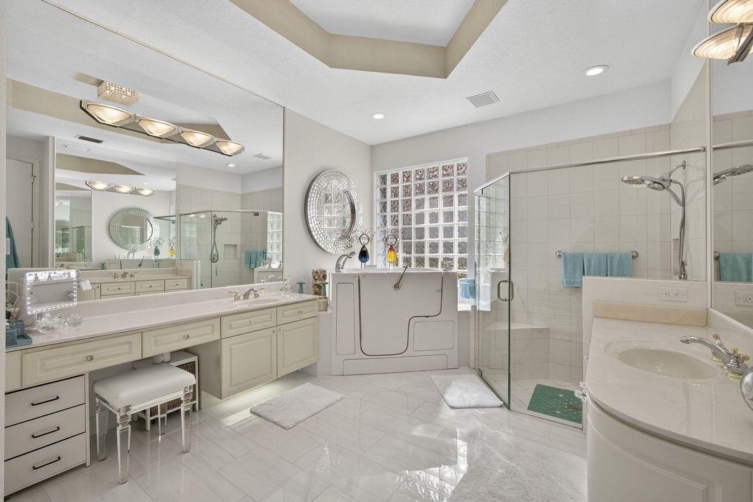 For Sale: $875,000 (4 beds, 4 baths, 3090 Square Feet)