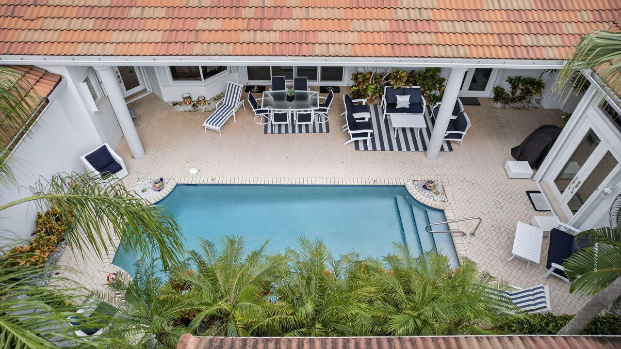 For Sale: $875,000 (4 beds, 4 baths, 3090 Square Feet)