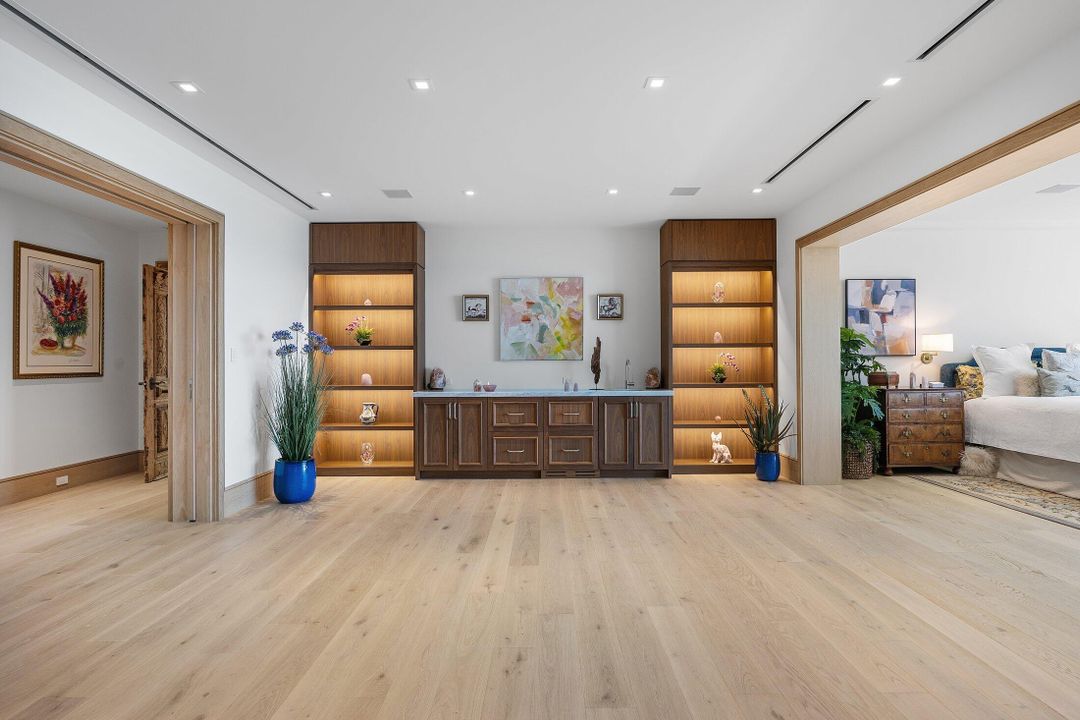 На продажу: $85,000,000 (8 спален, 10 ванн, 19023 Квадратных фут)