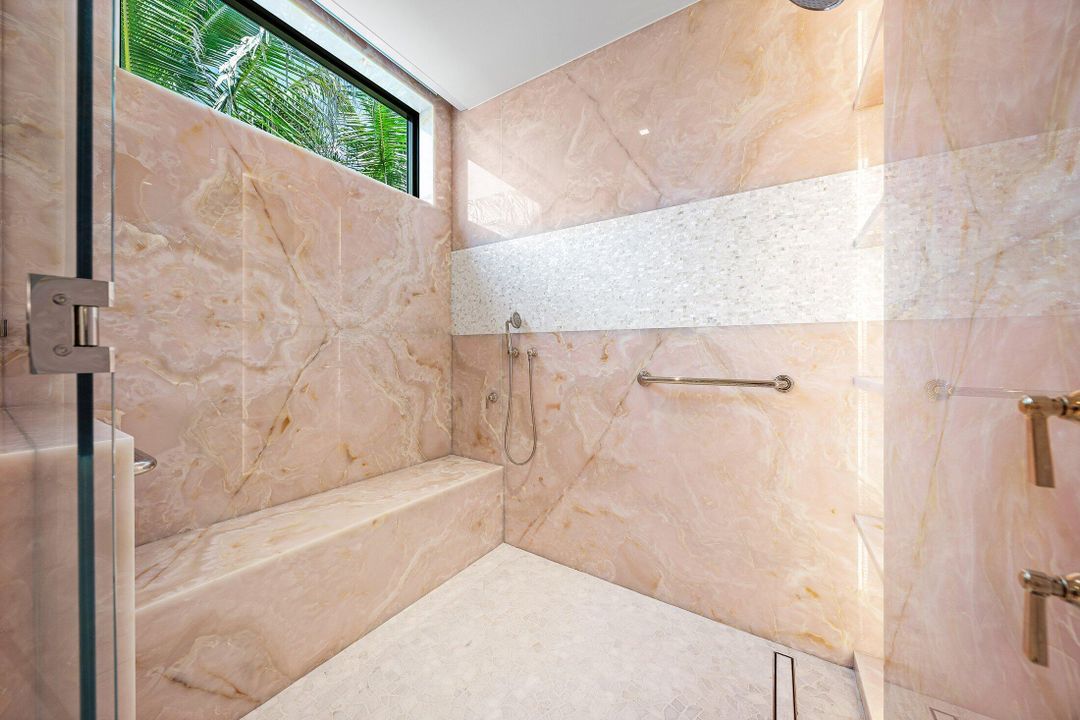 На продажу: $85,000,000 (8 спален, 10 ванн, 19023 Квадратных фут)