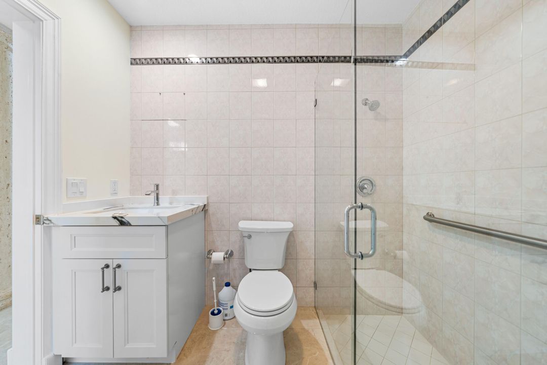 待售: $1,550,000 (5 贝兹, 3 浴室, 5464 平方英尺)