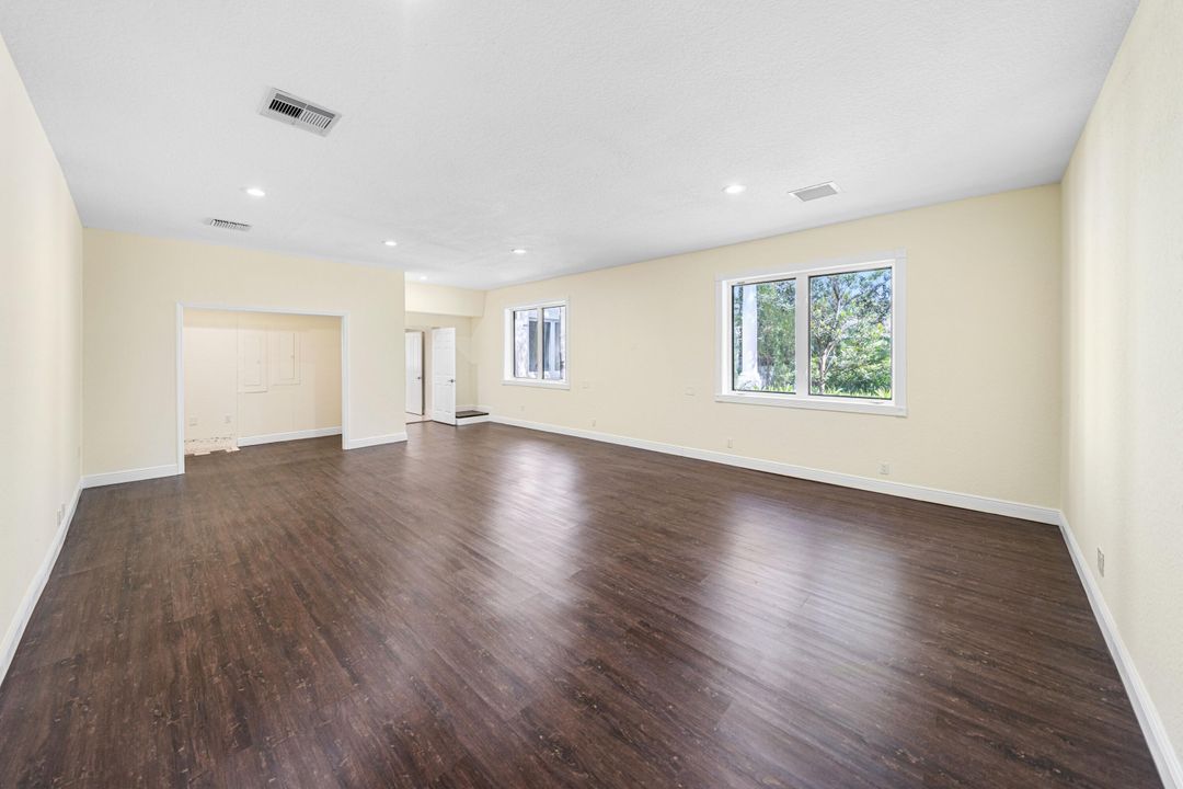 待售: $1,550,000 (5 贝兹, 3 浴室, 5464 平方英尺)