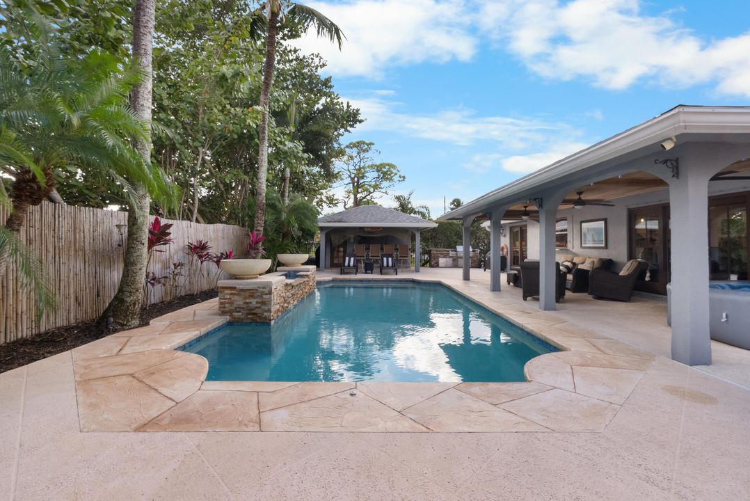 For Sale: $930,000 (3 beds, 2 baths, 1840 Square Feet)