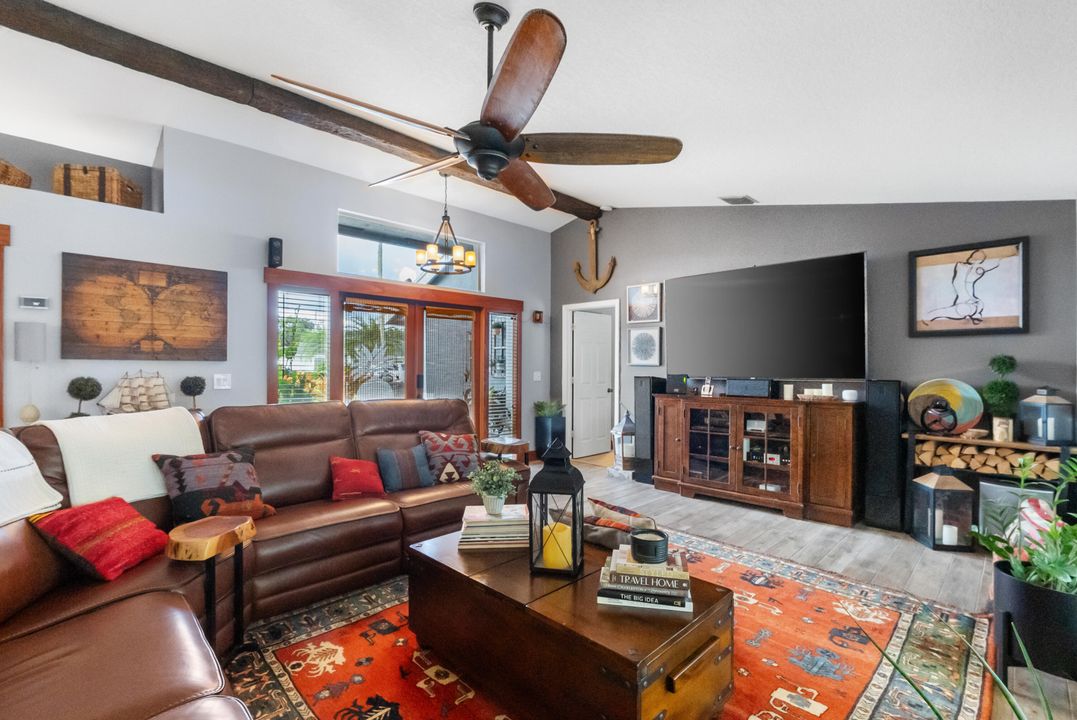 For Sale: $930,000 (3 beds, 2 baths, 1840 Square Feet)