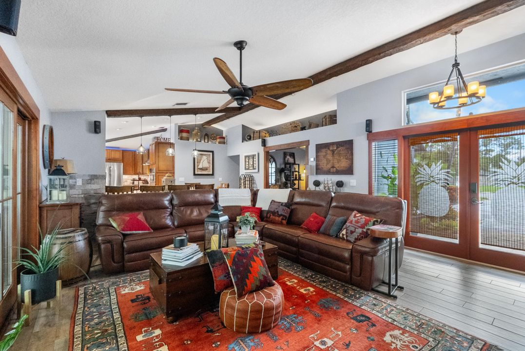 For Sale: $930,000 (3 beds, 2 baths, 1840 Square Feet)