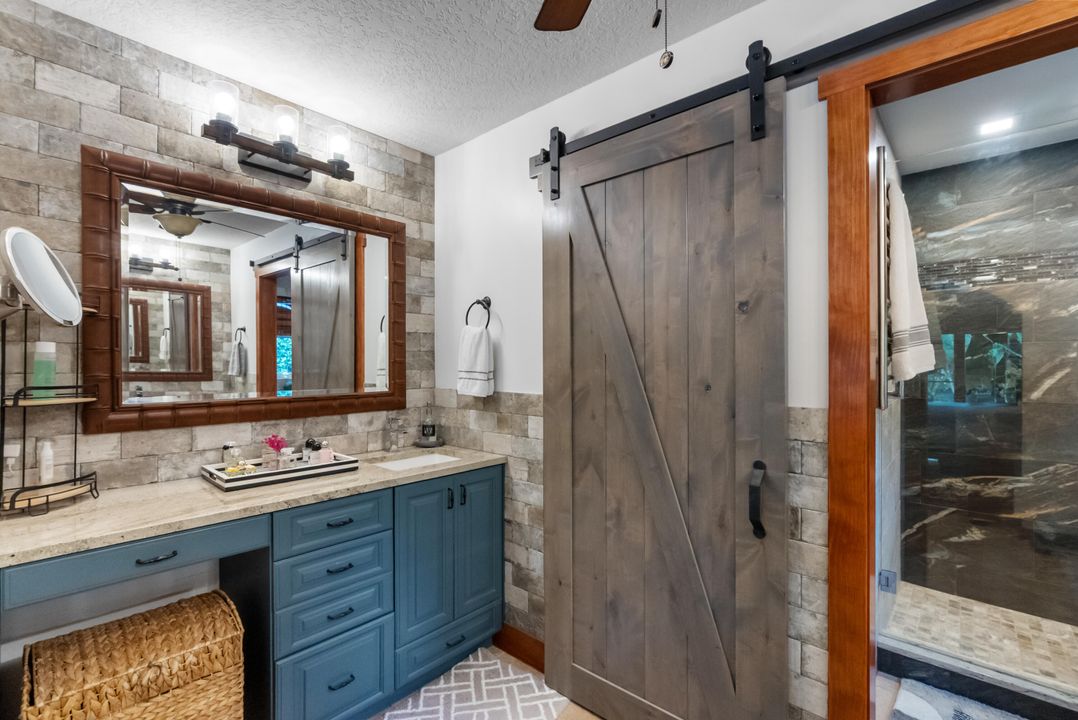 For Sale: $930,000 (3 beds, 2 baths, 1840 Square Feet)