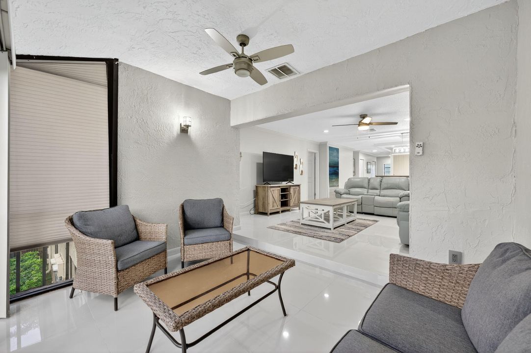 For Sale: $319,995 (2 beds, 2 baths, 1470 Square Feet)