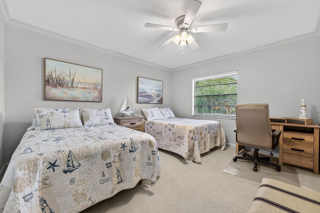 For Sale: $319,995 (2 beds, 2 baths, 1470 Square Feet)