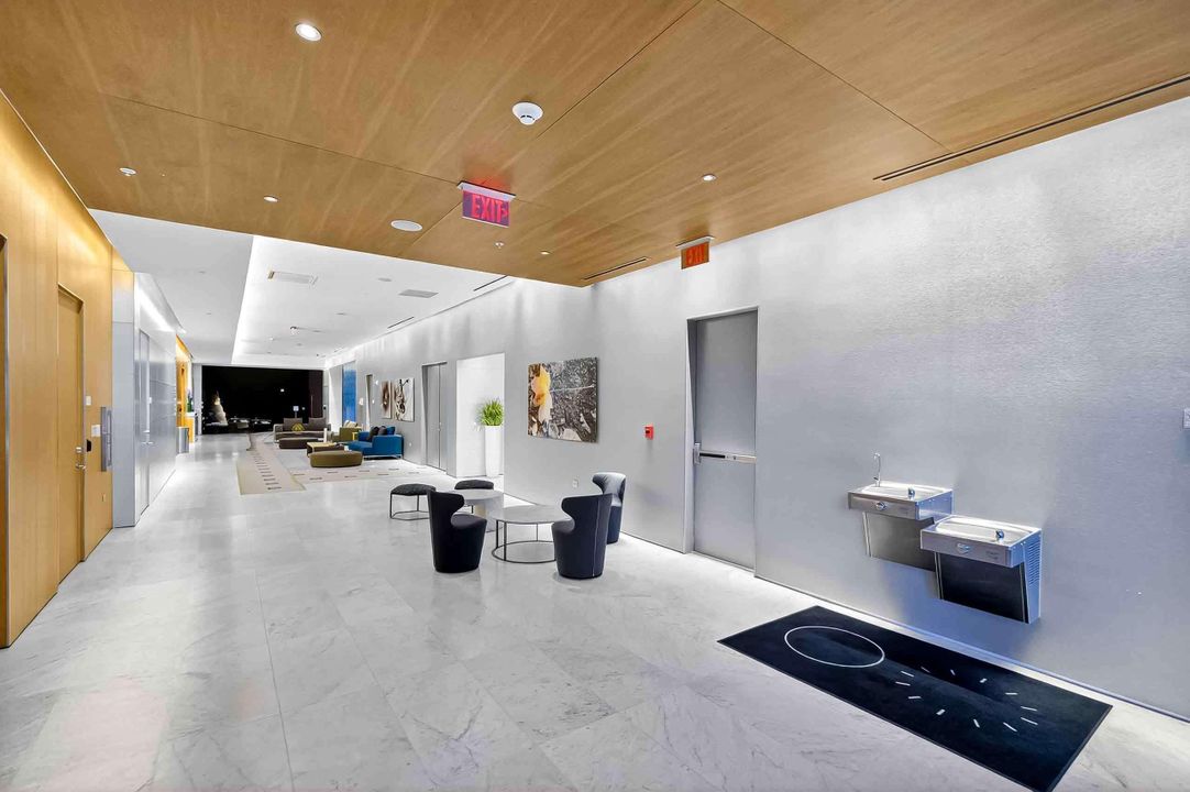 For Rent: $6,300 (2 beds, 2 baths, 1281 Square Feet)