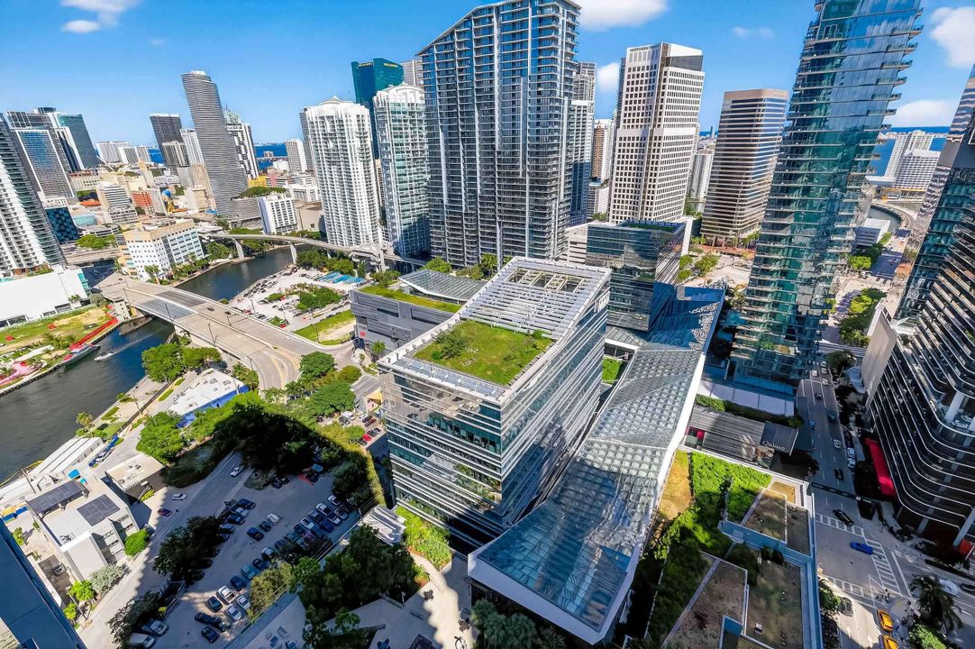 For Rent: $6,300 (2 beds, 2 baths, 1281 Square Feet)