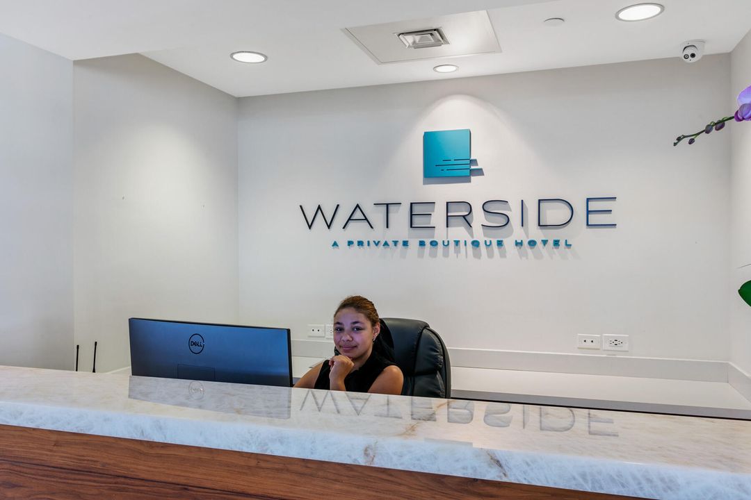 Active With Contract: $5,200,000 (3 beds, 3 baths, 4393 Square Feet)