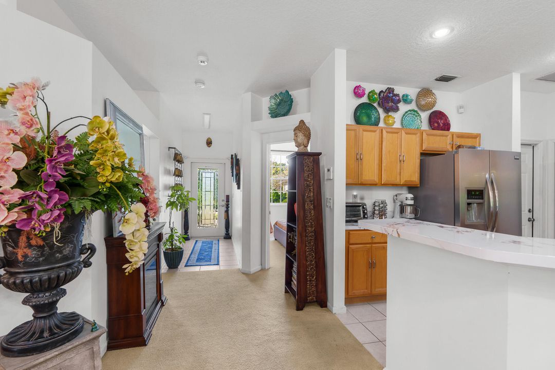 合同活跃: $460,000 (3 贝兹, 2 浴室, 1487 平方英尺)