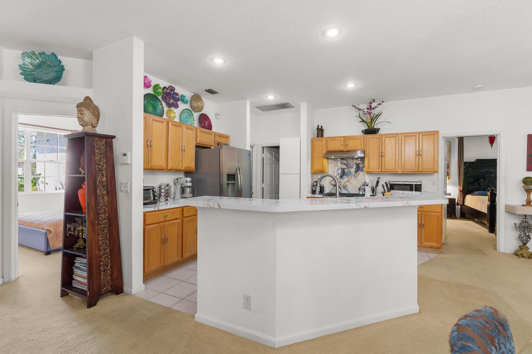 合同活跃: $460,000 (3 贝兹, 2 浴室, 1487 平方英尺)